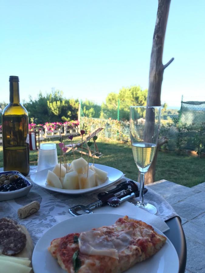 La Trave Bed & Breakfast Montecosaro  Екстериор снимка